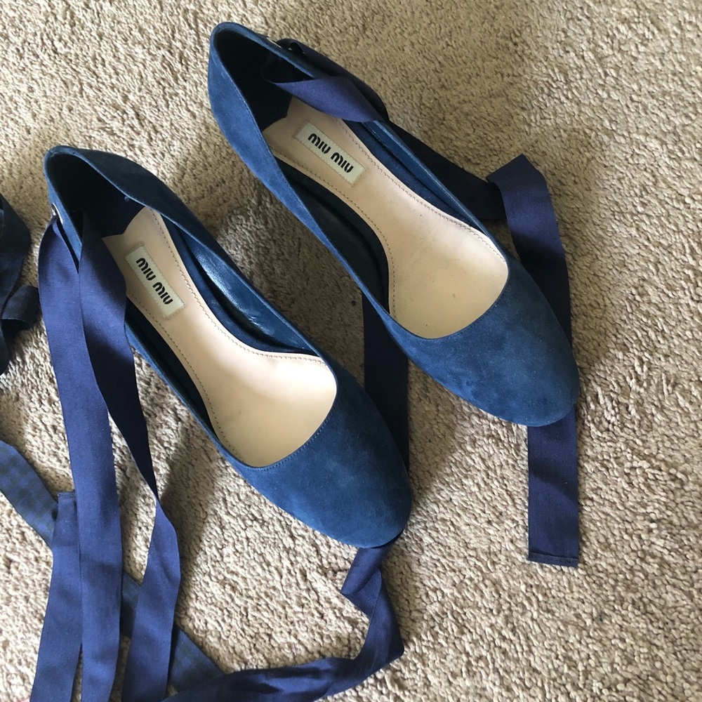 Brand new Miu miu pump with strap 39